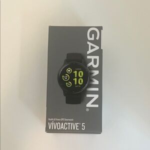 Garmin Vivoactive 5 in Black with Yellow Accents